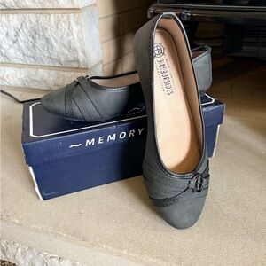 Harborsides Women's Black Flats Buckle Detail Size 8.5